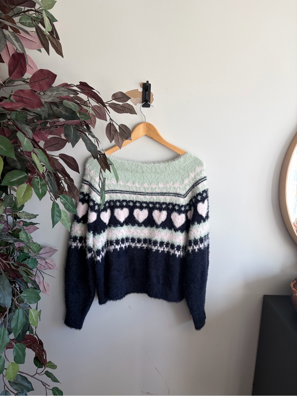 Victoria's Secret Navy, Light Pink & Cream Heart Fair Isle Sweater - Picture 6 of 6